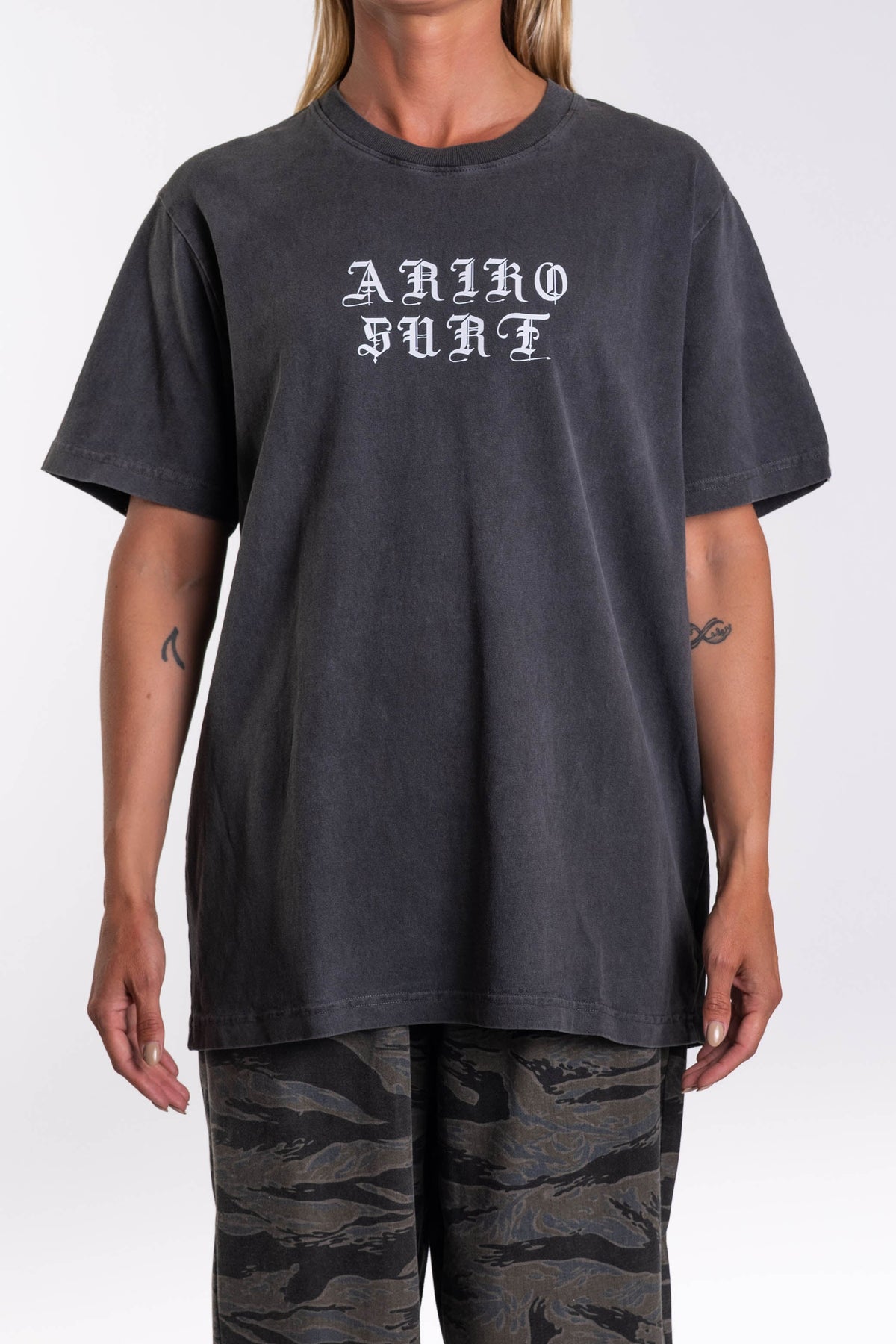 OG Logo - Cheeky Surf T-shirt - Surf Bored