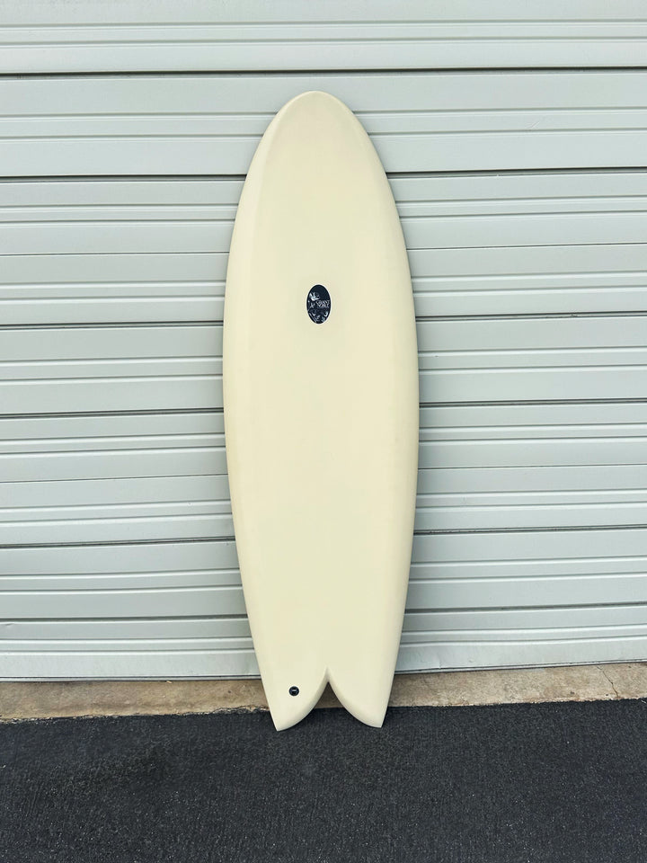 Deepest Reaches | 5'3” Retro Fish Buttercream Surfboard (USED) Deepest Reaches | 5'3” Retro Fish Buttercream Surfboard (USED)