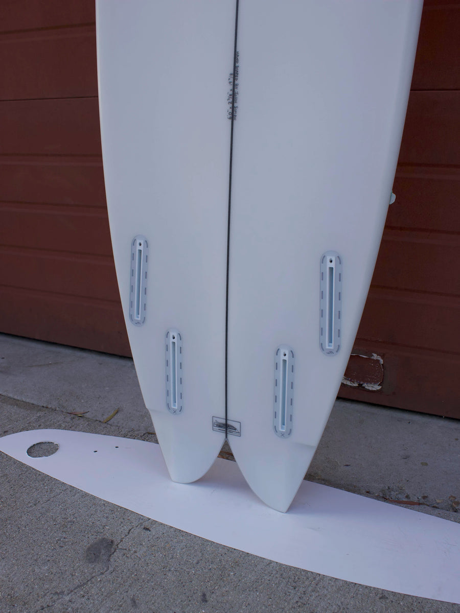 Simon Shapes | Simon Shapes | Step Bottom Fish 6'0'' | Clear Surfboard - Surf Bored
