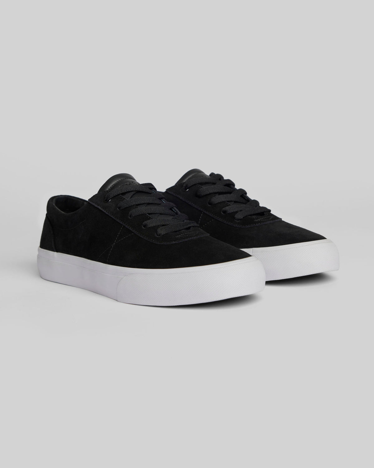 CHAPTER | BLACK / WHITE - Surf Bored