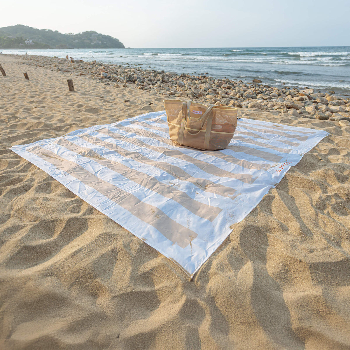 Mesh Beach Tote with Pull-out blanket - Surf Bored