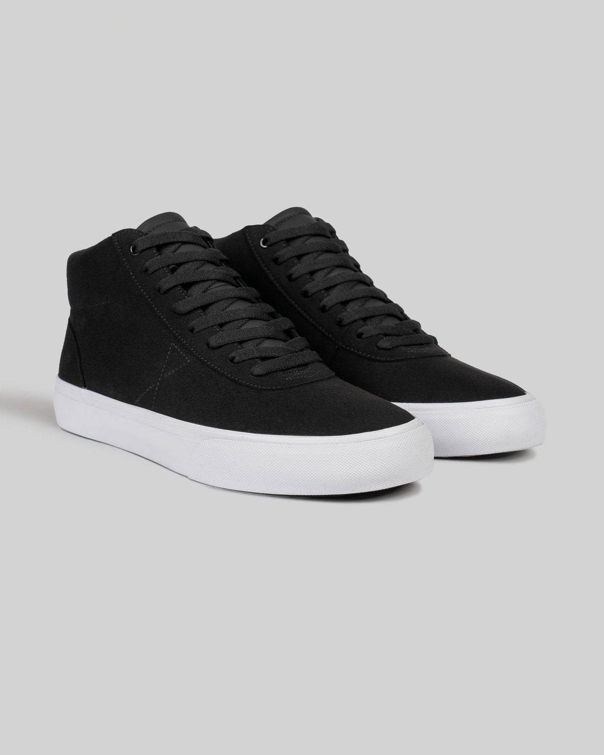 CHAPTER MID | BLACK / WHITE SYNTHETIC - Surf Bored