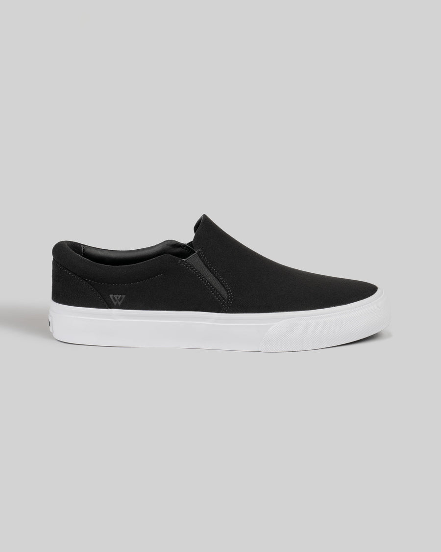 STRANGER SLIP-ON | BLACK / WHITE SYNTHETIC