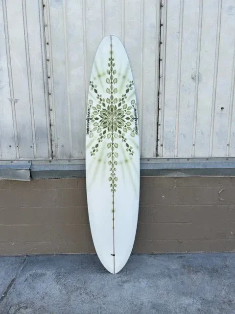 LOVE MACHINE 7'6 VBOWLS I GREEN AIRBRUSH - Surf Bored